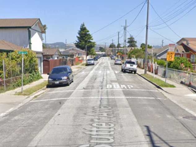 Intersection of Sutter Ave and 15th St / Intersección de la Avenida Sutter y Calle 15
